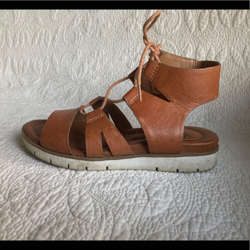 Sofft | Tan Málaga Gladiator Sandal | 6 - Picture 6 of 7